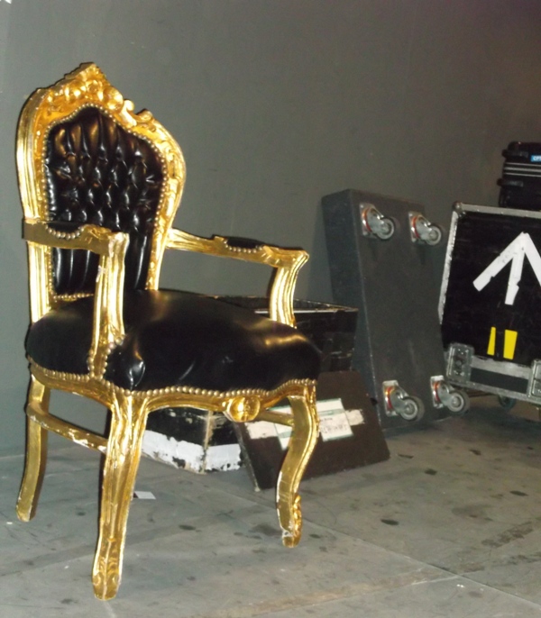 il trono su cui sedeva Jim Kerr nelle pause 600